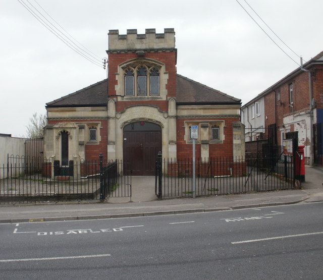 Rumney War Memorial Hall, Cardiff © Jaggery :: Geograph Britain and Ireland