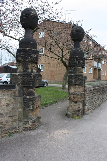 Gateposts on Richmond Road
