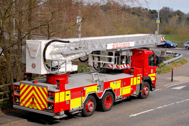Fire appliance, Minnowburn, Belfast (2)