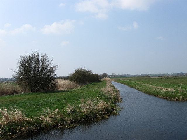 Whelpley Sewer © Simon Carey :: Geograph Britain and Ireland