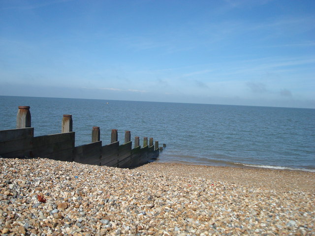 Groyne at Tankerton Beach © Stacey Harris :: Geograph Britain and Ireland