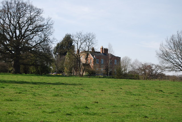 Rectory Park © N Chadwick cc-by-sa/2.0 :: Geograph Britain and Ireland