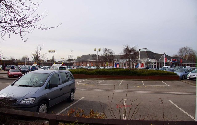 Tesco store in Crewe © Steve Daniels :: Geograph Britain and Ireland