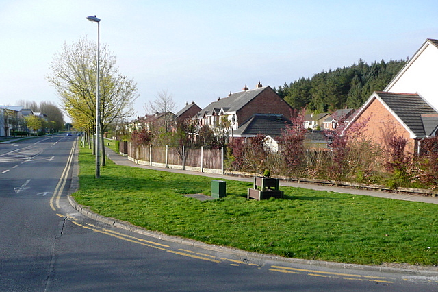 Shannon Town Centre © Graham Horn :: Geograph Britain and Ireland