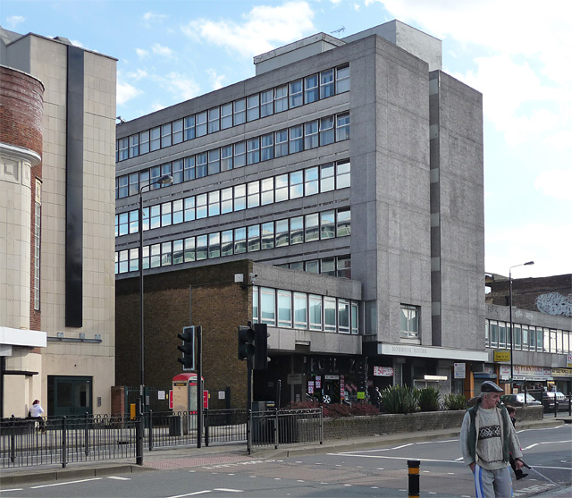 Norwich House, Streatham High Road © Stephen Richards Geograph Britain and Ireland