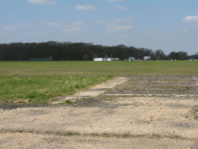 Bedford Autodrome At Thurleigh Airfield © M J Richardson Cc-by-sa/2.0 ...