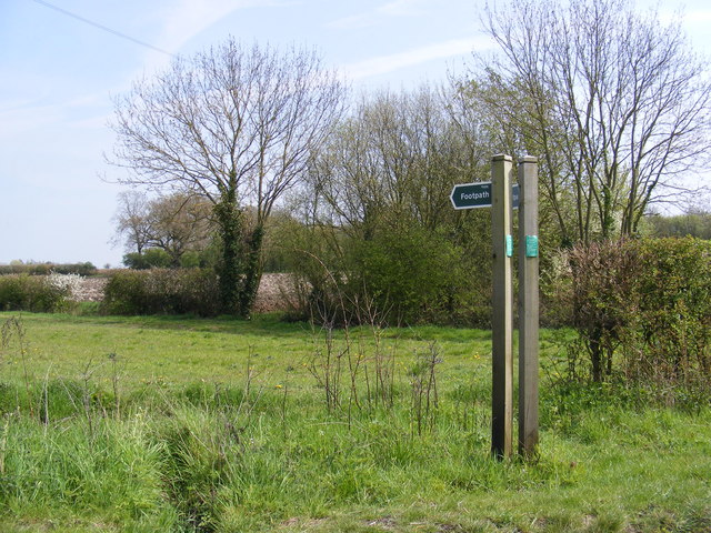 Footpath to the B1077 at Helmingham