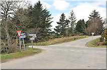NH6393 : Road junction near Airdens by Steven Brown