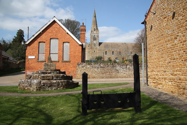 Brixworth stocks \u00a9 Richard Croft :: Geograph Britain and Ireland