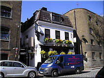 TQ3579 : The Mayflower Pub, Rotherhithe by canalandriversidepubs co uk
