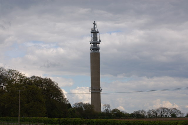 Stokenchurch BT tower © Roger Davies :: Geograph Britain and Ireland