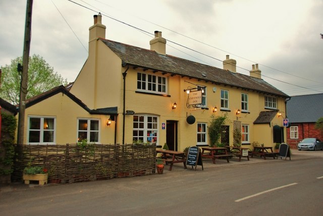 Chetnole: The Chetnole Inn © Eugene Birchall cc-by-sa/2.0 :: Geograph ...