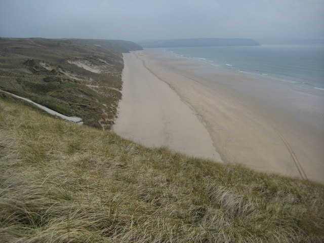 Perran Beach © Philip Halling :: Geograph Britain and Ireland