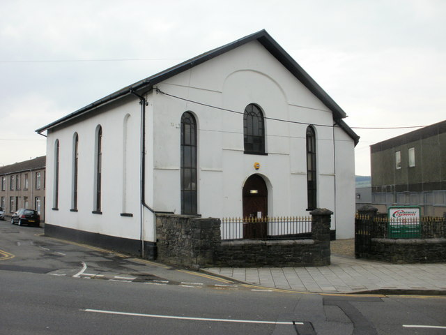 Social services office, Rhymney © Jaggery cc-by-sa/2.0 :: Geograph ...