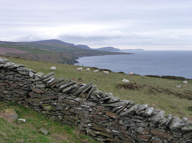 View south from Raad ny Foillan © Chris Gunns cc-by-sa/2.0 :: Geograph ...