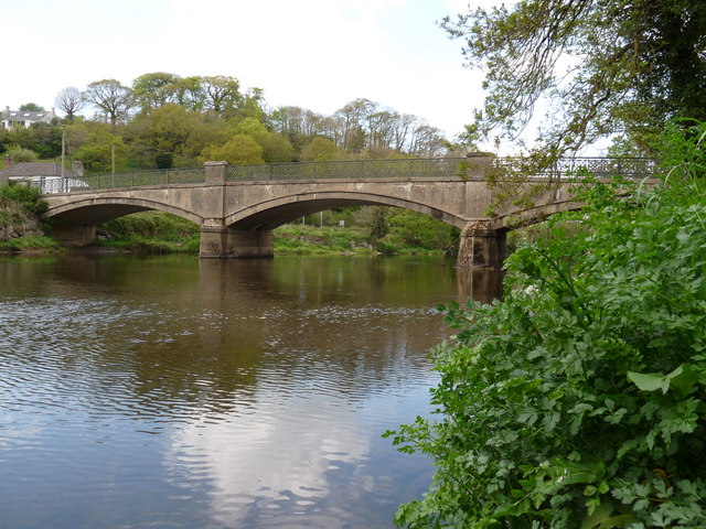 Umberleigh Bridge on the River Taw as seen from upstream