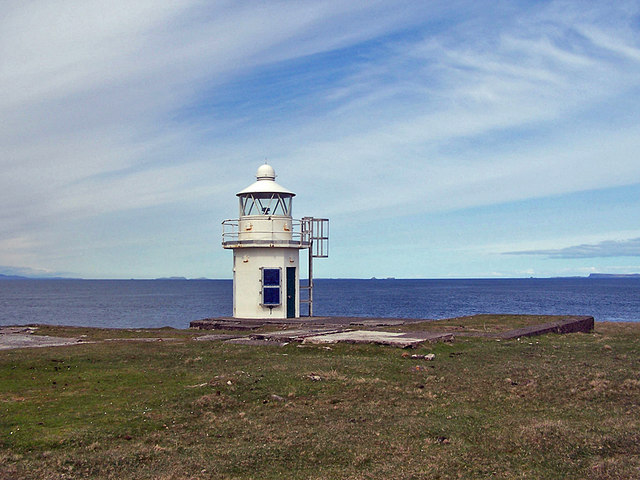 Waternish Point lighthouse