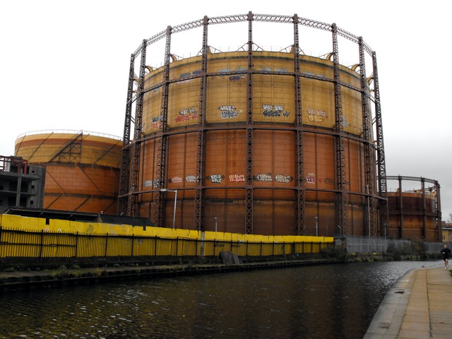 Gasholders, E2 © Peter Thwaite :: Geograph Britain and Ireland