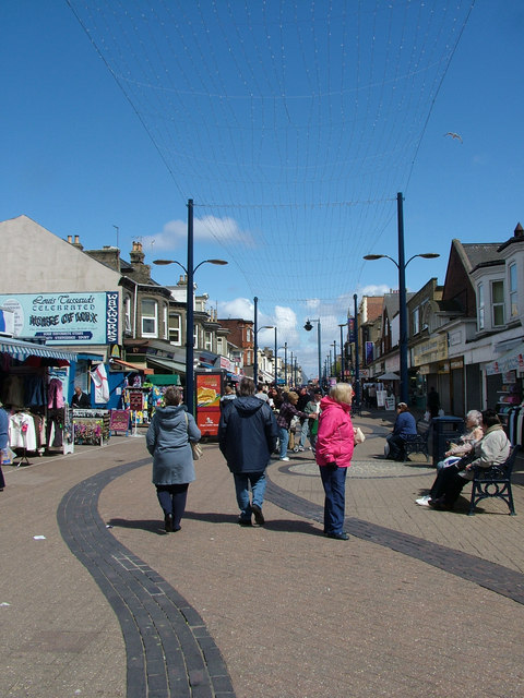 Regent Road In Great Yarmouth © John Goldsmith Geograph Britain And Ireland