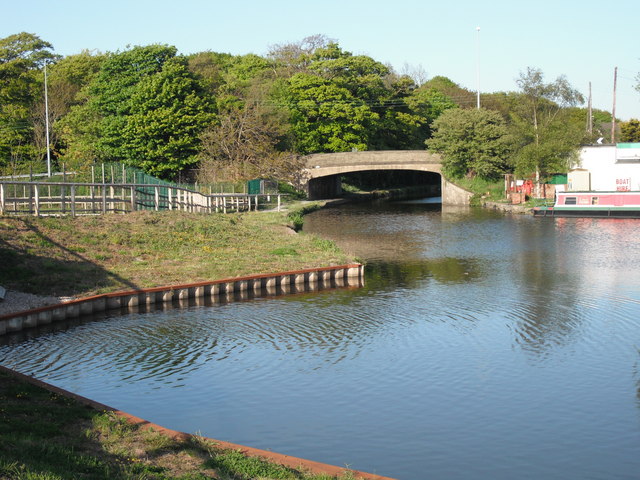 Scarisbrick Bridge, Pinfold © Chris Denny :: Geograph Britain and Ireland