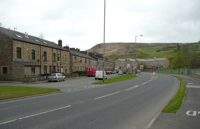 Re-aligned road at Portsmouth, Todmorden © Humphrey Bolton :: Geograph ...