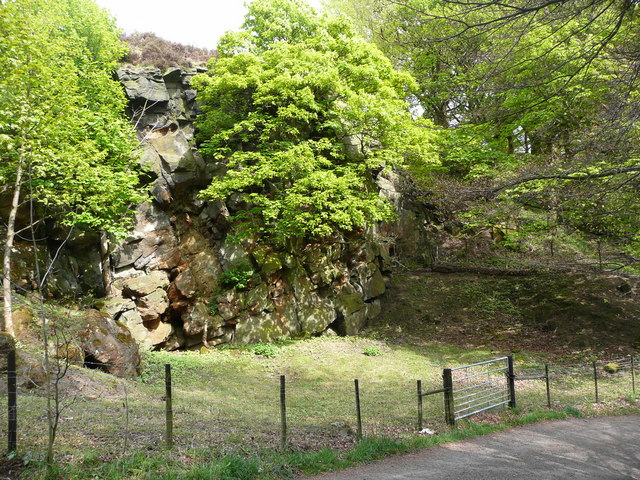 Ratcher Rock, Todmorden © Humphrey Bolton cc-by-sa/2.0 :: Geograph ...