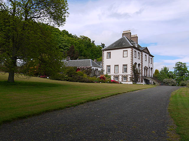 Glendoick House © Dr Richard Murray cc-by-sa/2.0 :: Geograph Britain ...