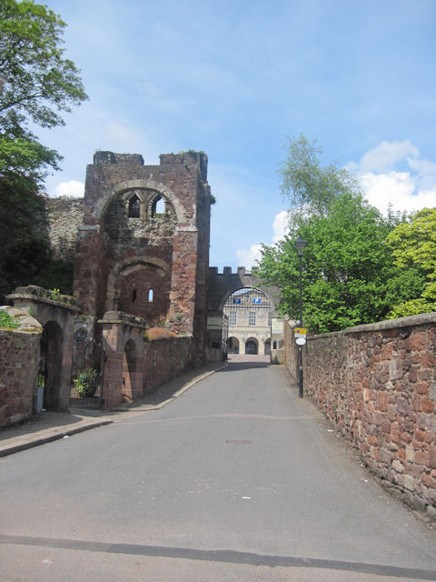 Entrance to Exeter Castle © John Firth cc-by-sa/2.0 :: Geograph Britain ...