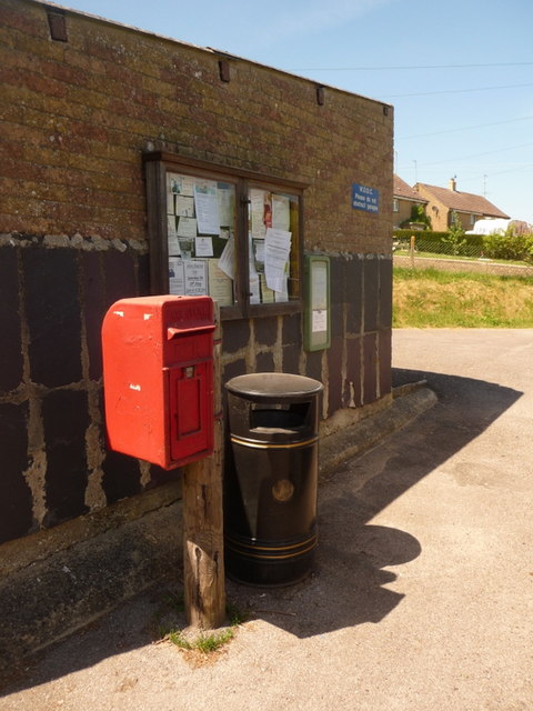 Alton Pancras: postbox № DT2 130