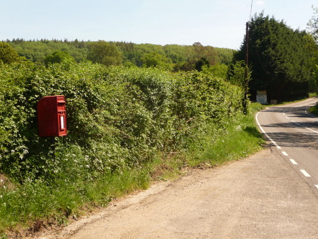 Cosmore: postbox № DT2 148