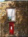 Minterne Magna: postbox № DT2 89 and noticeboard