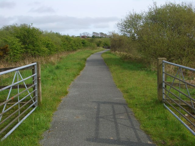 Lon Eifion Cycleway / Cycle Path on disused railway