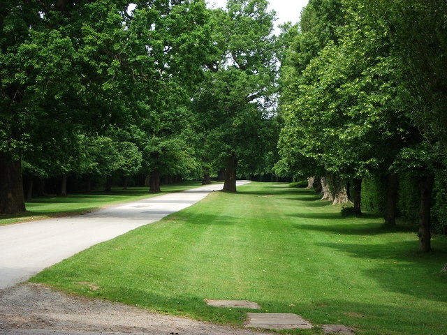 Driveway to Stoneleigh Abbey from Stoneleigh Road, B4113
