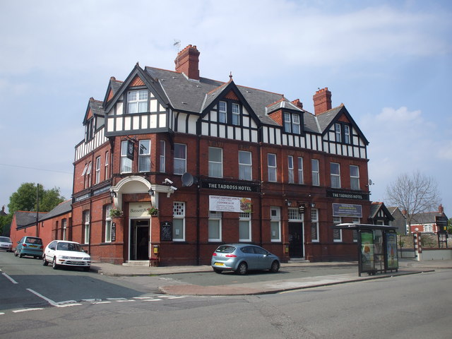 The Tadross Hotel, Barry © John Lord :: Geograph Britain and Ireland