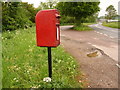 West Gomeldon: postbox № SP4 152