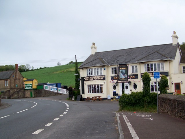 Washford Inn, Washford © Maigheach-gheal cc-by-sa/2.0 :: Geograph ...