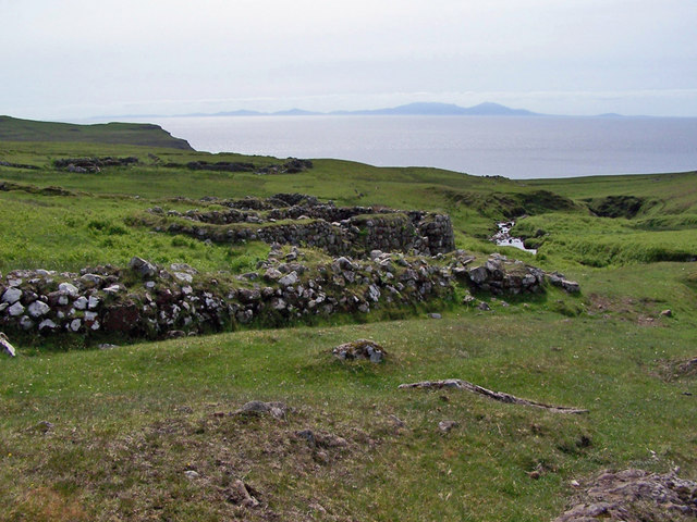 Ruins in Ramasaig © Richard Dorrell cc-by-sa/2.0 :: Geograph Britain ...