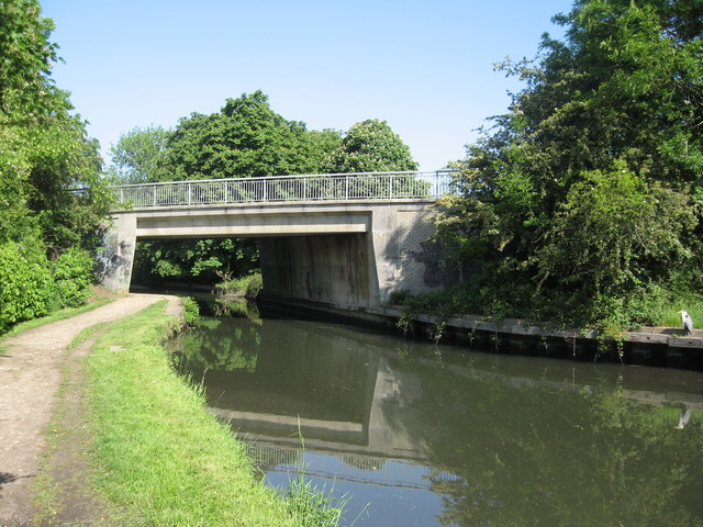 Bridge 150 , Grand Union Canal, Hemel... © Richard Rogerson :: Geograph ...