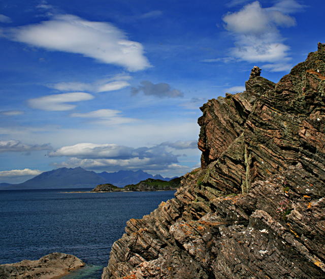 Rocky headland near Acairseid an Rubha