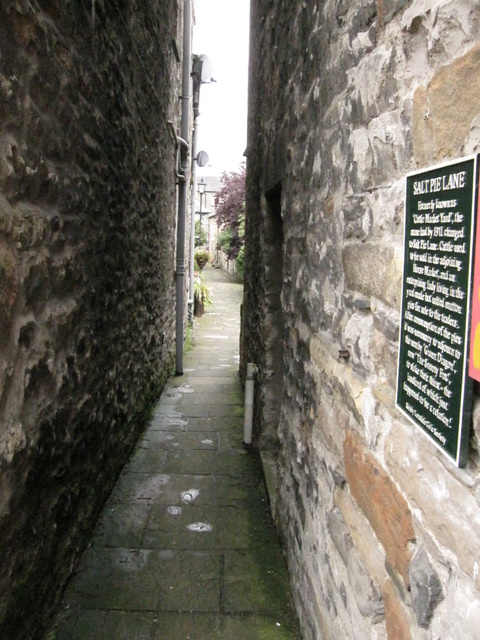 Salt Pie Lane from its junction with Main Street