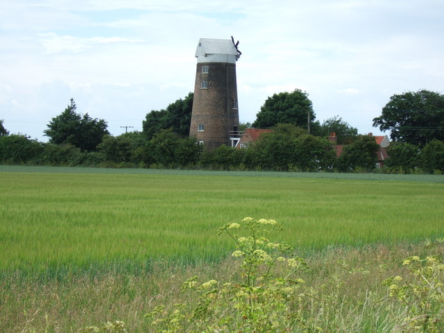 Mill tower north of Ringstead