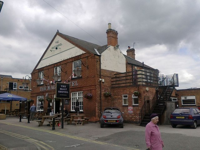 The Malt Shovel public house, Beeston © Andrew Abbott cc-by-sa/2.0 ...