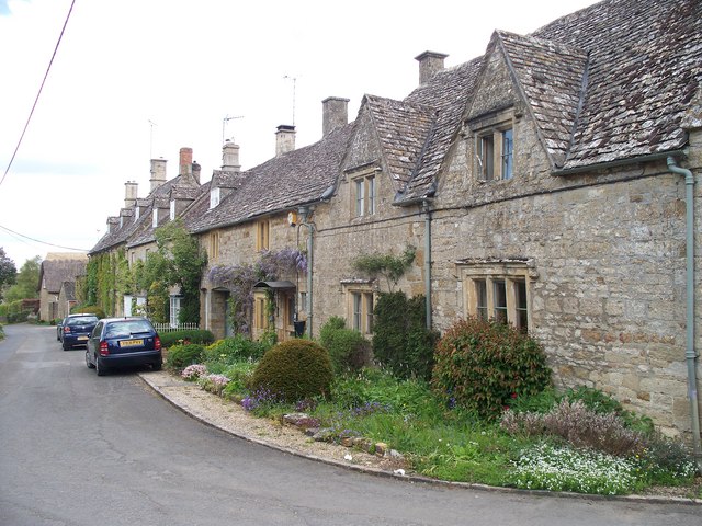 Cottages at Bledington