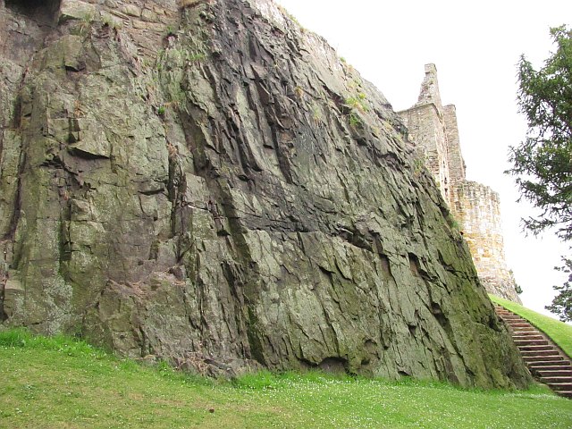 Crag, Dirleton Castle