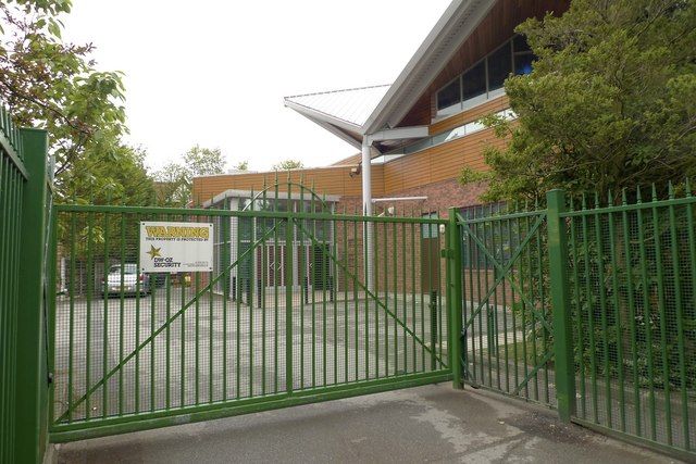 Synagogue Entrance Shay Lane Hale C Anthony O Neil Cc By Sa