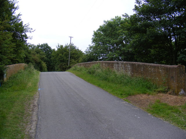 Railway Bridge near Bridge Farm