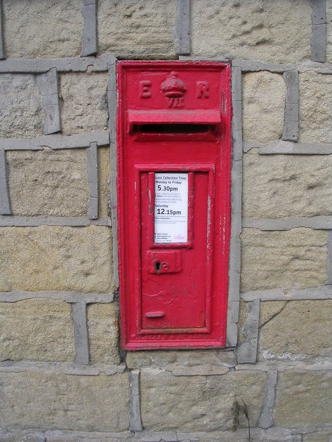 Edward VII Post Box - Thirstin Road © Betty Longbottom cc-by-sa/2.0 ...