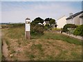 Path marker beyond the promenade