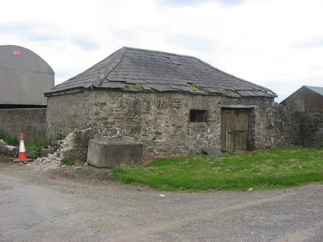 Wee house at Balreask, Co. Meath © Kieran Campbell :: Geograph Ireland