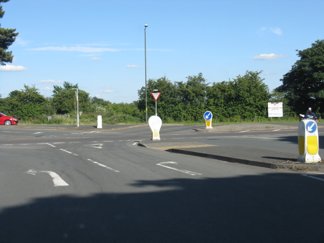Stourport - complex junction, Kingsway's eastern end